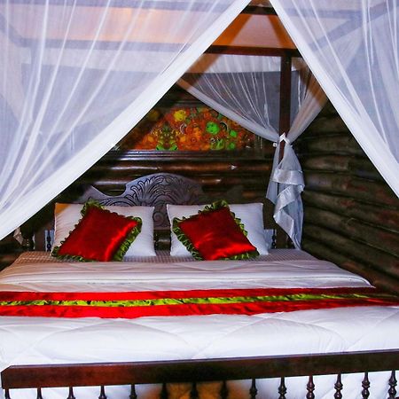Greens Tree House & Wood House Sultan Bathery Εξωτερικό φωτογραφία