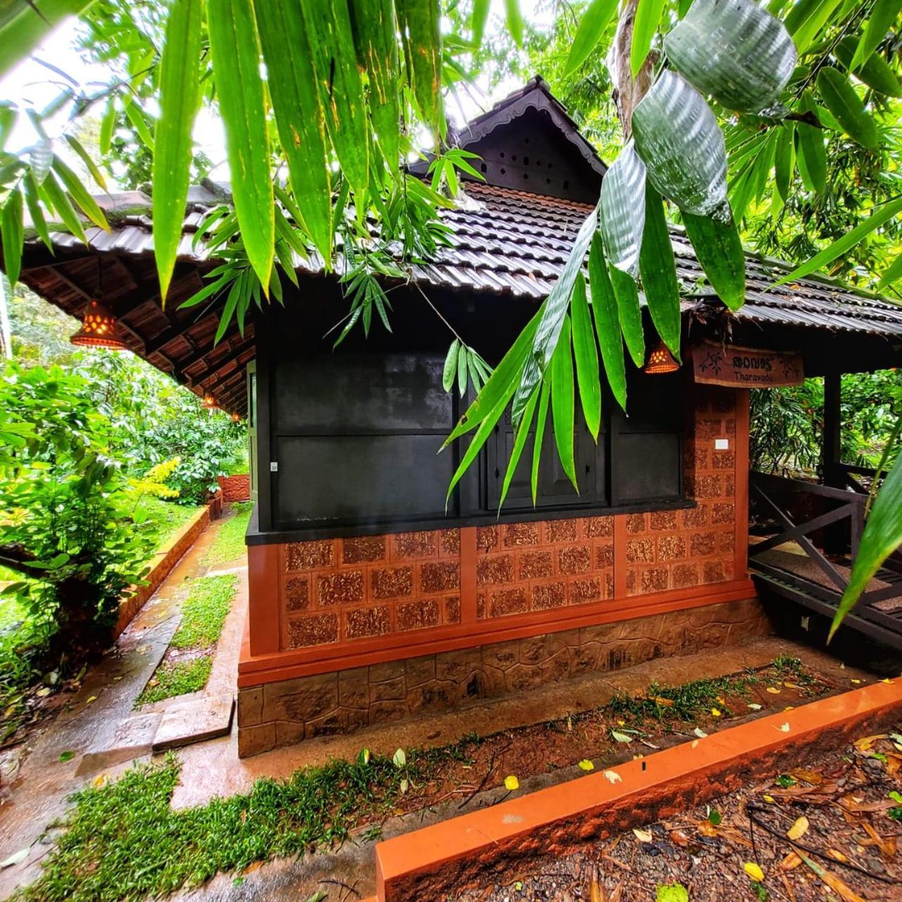 Greens Tree House & Wood House Sultan Bathery Εξωτερικό φωτογραφία
